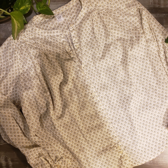 GAP BUTTON DOWN TOP - Picture 2 of 8